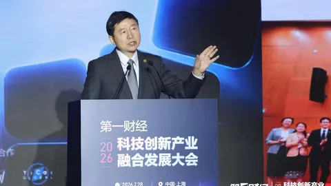 雷蛇新品亮相，英雄联盟选手备战新赛季